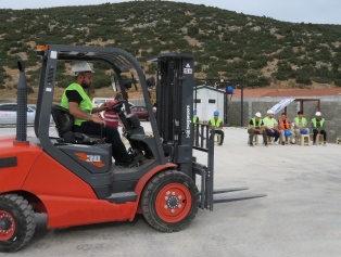 Ajansımız ve İŞKUR İş Birliği İle Forklift Operatörlüğü Eğitimi Verildi Galeri