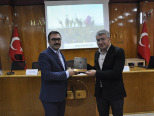 Batı Akdeniz Tıbbi ve Aromatik Bitkiler Paneli Tamamlandı Galeri