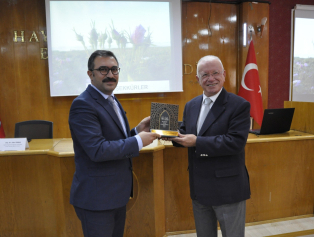 Batı Akdeniz Tıbbi ve Aromatik Bitkiler Paneli Tamamlandı Galeri