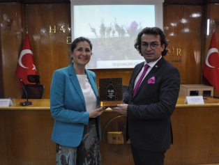 Batı Akdeniz Tıbbi ve Aromatik Bitkiler Paneli Tamamlandı Galeri