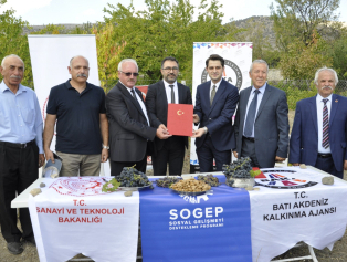 Sürdürülebilir Tarım İçin Senirkent’te İmzalar Atıldı Galeri