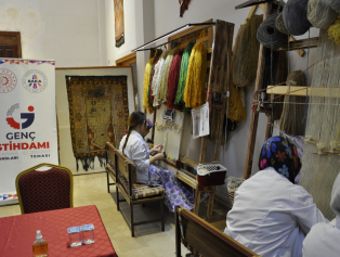 Uluslararası Gelenek ve Yenilik Ekseninde “Halı Sanatı” Kongresi Başladı Galeri