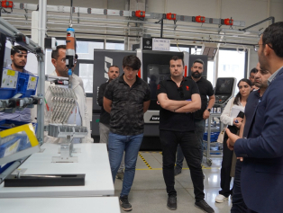 Isparta Heyeti, Konya'daki Model Fabrika ve Dış Ticaret Merkezi'ni Ziyaret Etti Galeri