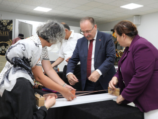 Antalya Olgunlaşma Enstitüsü’nün Projesine BAKA Desteği: Çarpana Dokuma Sanatı Modern Ürünlerle Buluşuyor Galeri